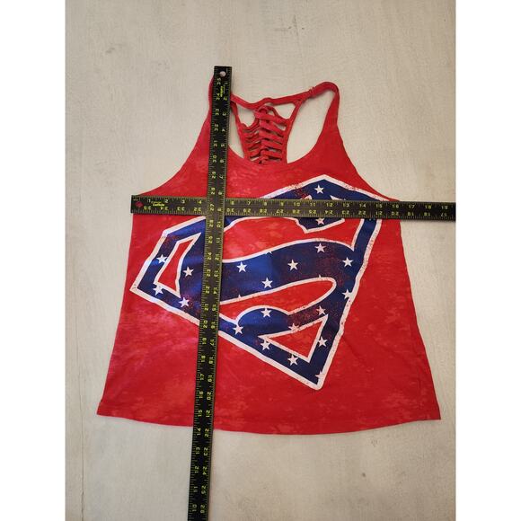 Superman Women's Cropped Tank Top SZ Medium - Picture 5 of 6